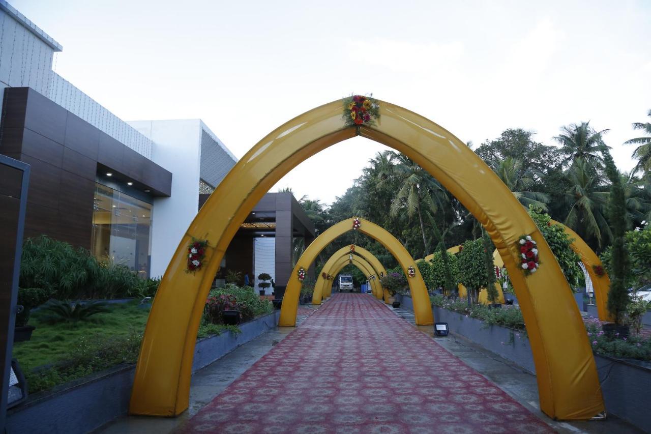 Hotel S-Inn Palakollu Exterior photo